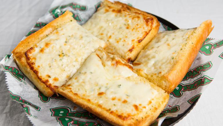 Garlic Cheese Bread · 909 cal.