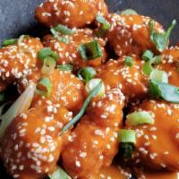 Wings - Boneless - 10 Ct · 10 Bonelessl Wings in the Wok in our Unique Signature Wing Sauces!  . WINGS WOK STYLE!