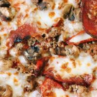 Hamaker'S Corner · Pepperoni, Italian Sausage, mushrooms, Provolone,