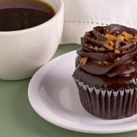 Chocolate Peanutbutter (Ron Bennington) · Chocolate cake, peanut butter filling, chocolate ganache frosting, butterscotch/butterfinger...