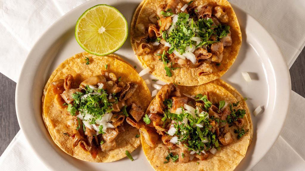 Taco De Tripa · Tripe taco