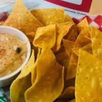 Chips And Queso · rojo, verde or pico de gallo