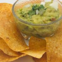 Chips And Guacamole · traditional guacamole