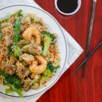 Combo Ramen · Chicken, beef, shrimps and scrambled egg stir fried with fresh mix vegetables, onions and ra...
