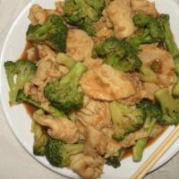 Chicken With Broccoli · Served with fried rice or white rice.