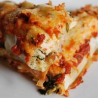 Cannelloni Florentine · Chicken, spinach, alfredo sauce, and mozzarella cheese.