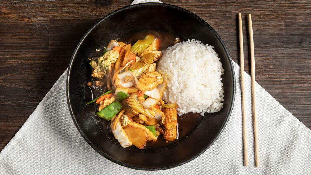 Pad Pak · Special Thai brown sauce is stir-fried with carrots, broccoli, water chestnuts, napa, baby corn, mushrooms, pea pods, and bamboo.