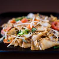 Drunken Noodles · Fresh noodles with onions, carrots, jalapeño, broccoli, bean sprouts, tomato and basil.