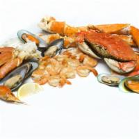Family Pack · Comes with 2 lb snow crab legs, 2 pounds of any two: Crawfish/Mussels/Clams, 2 lb shrimp, 2 ...
