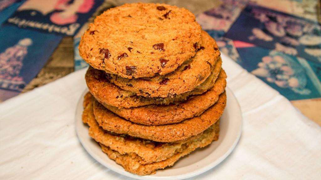 Big Cookie · choice of chocolate chip, white chocolate toffee, thin and crispy oatmeal, or brown sugar