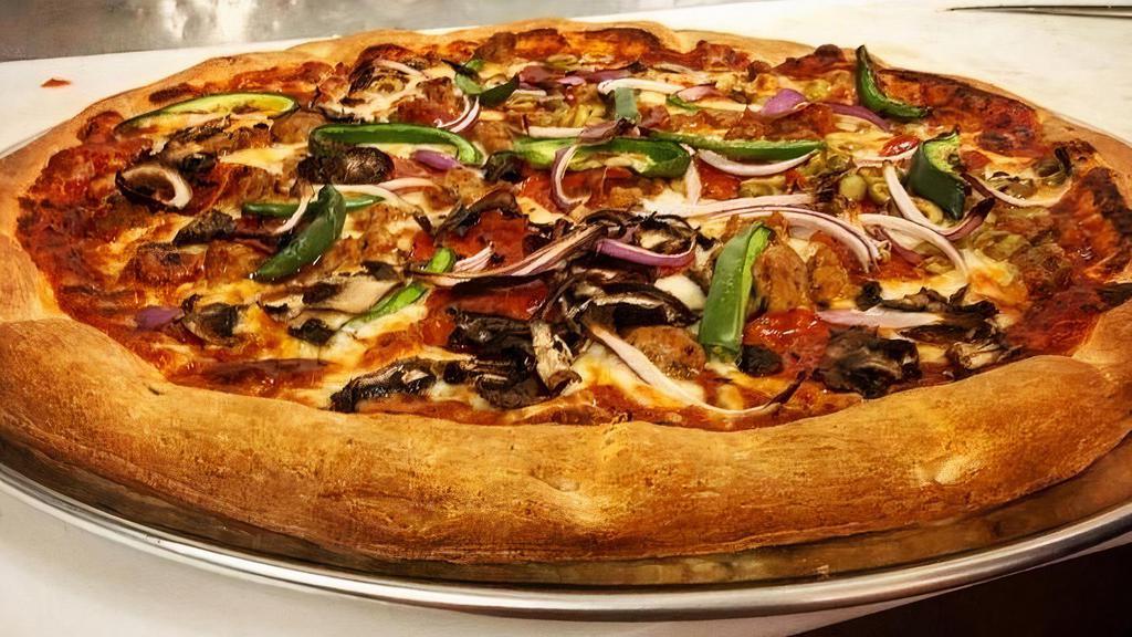 Lg Moe'S Deluxe Pizza · Italian Sausage, Pepperoni, Mushrooms, Green Peppers, Red Onions topped with Mozzarella Cheese on our Bold Pizza Sauce