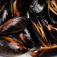 Black Mussels(1 Lb) · Each pound come with 2 potatoes &1 corn