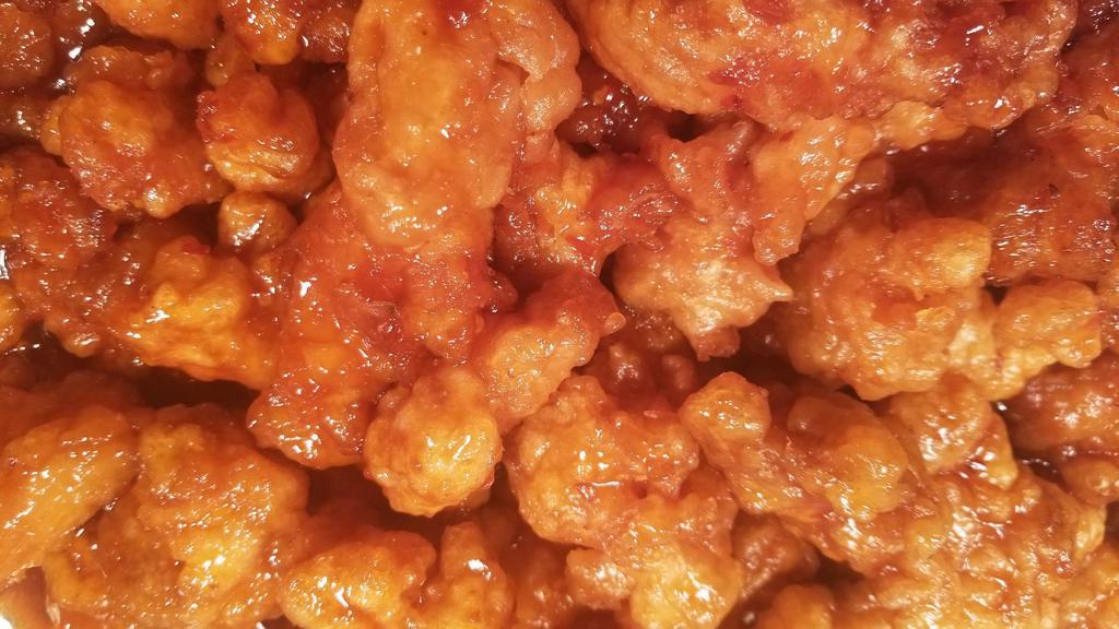 General Tso’S Chicken · Boneless chunks of chicken quickly stir-fried in our special sauce with hot peppers.