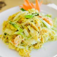 House Phad Thai · Chicken, shrimp, roast pork.