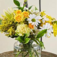 Lemonade · Send the Lemonade Bouquet to celebrate mom on her special day, spring and summer birthdays, ...