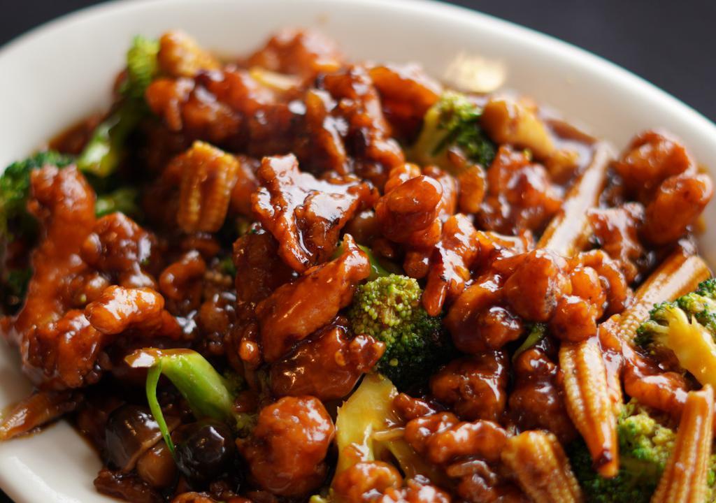 General Tso'S Chicken · Deep fried with sweet and spicy sauce.