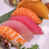Sushi Silver · 5 pcs sushi (1 Tuna, 1 Salmon, 1 Yellow Tail, 1 Shrimp & 1 Fresh Water Eel) w. choice of spi...