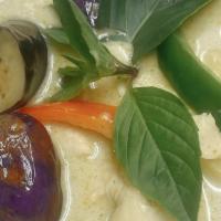 Green Curry  · Bell pepper, bamboo shoot, eggplant, basil, coconut milk and green curry paste