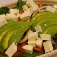 Llanera Salad · Tomatoes, lettuce, red onion, avocado and Fresh cheese.