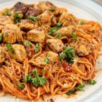 Spaghetti · Spaghetti with tomato sauce and fresh Italian spices.