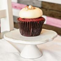 Red Velvet Cupcake    · Red cake with cream cheese 
.minumum purchase is 3