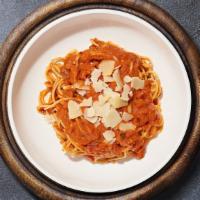 Vodka Move On Pasta (Spaghetti) · Creamy tomato and white sauce blend cooked with spaghetti.