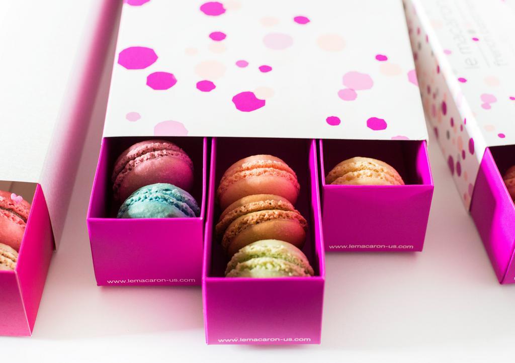Box Of 24 Macarons · Made with Gluten free ingredients.
Must be kept refrigerated and consumed within 4 days.

Please specify flavor selections in the comments/description.