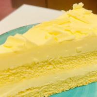 Lemon Mascapone Cake · Made with a moist lemon cake, lemon curd and a smooth and creamy whipped mascarpone frosting...