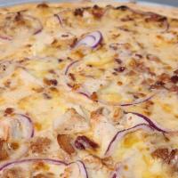 It’S Smokin' Gouda · Smoked Gouda cheese, Mozzarella/provolone cheese, chicken, bacon, red onion, with Chipotle c...