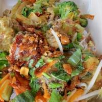 Asian · 480-550 cal. Grilled antibiotic-free chicken, chow mein noodles, cucumbers, carrots, edamame...