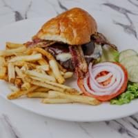 Razorback Burger · hickory bacon, bbq sauce, white cheddar cheese, lettuce, tomato, pickle, brioche bun
