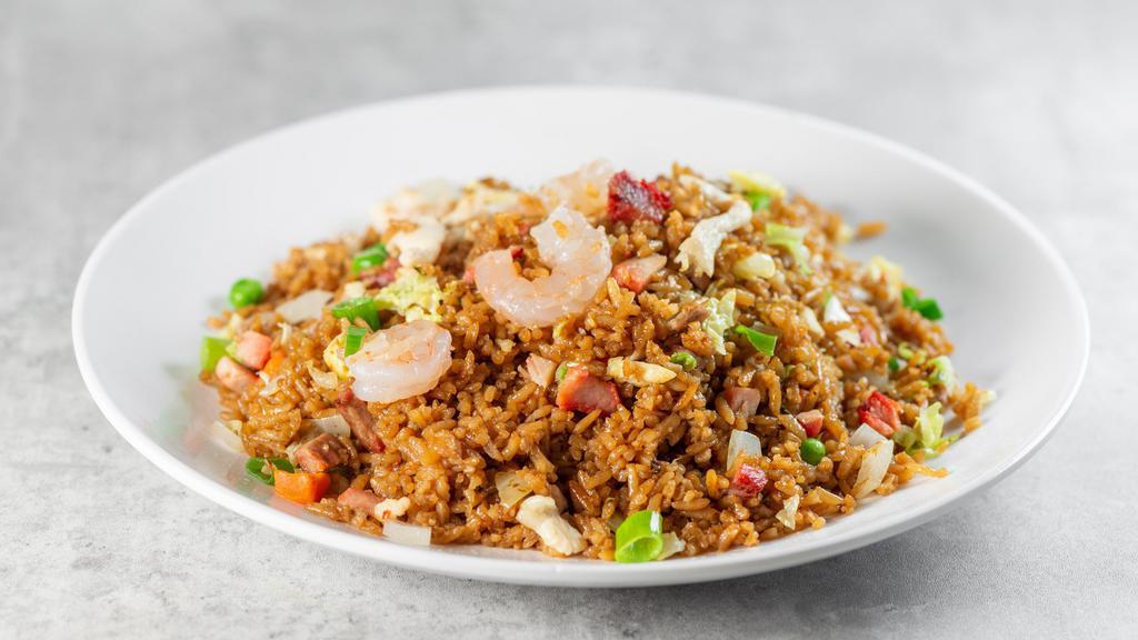 House Special Fried Rice 本楼炒饭 · 