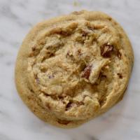 Warm Signature Chocolate Chip - Dozen · A special twist on our classic that no one can get enough of! Brimming with the finest premi...