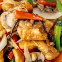 Pad Ginger · Sautéed fresh ginger, carrot,onions,bell peppers,
Celery in ginger sauce with choice of meats.