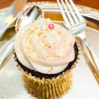 Single · 1 jumbo cupcake, with icing and toppings!
***Tell us your favorite candy, and we will do our...