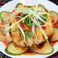 Chicken W Savory And Spicy Sauce · 巴国口水鸡