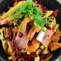 Hot Spicy Pot With Shrimp Ham Chicken Wing · 麻辣香锅