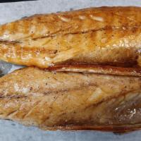 Go Deung Uh Gui · Grilled mackerel.
