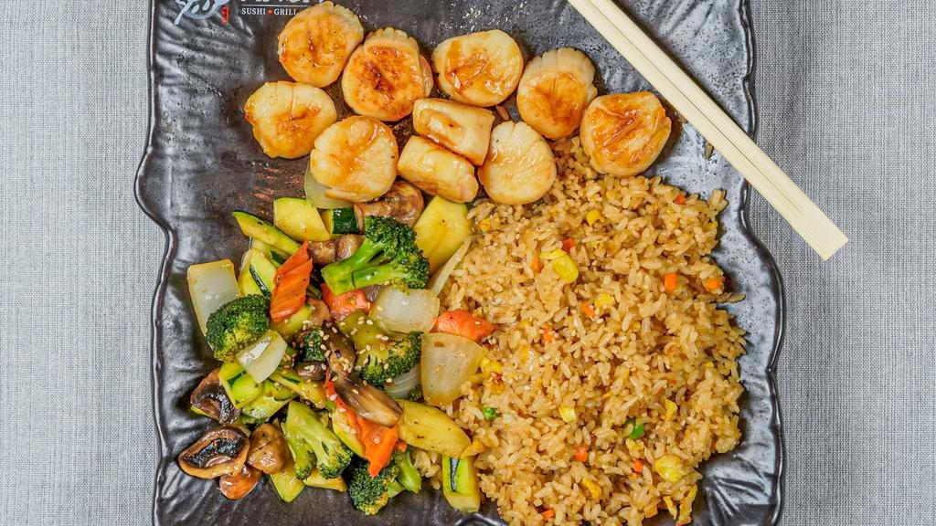 Hibachi Scallop · Gilled in our special hibachi sauce w. fried rice or steamed rice and vegetable. Served w. clear soup and garden salad.