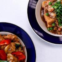 Lunar Set · Braised Chicken with Chinese wine and Thai basil and chili pepper
Chef's recipe slikened tof...