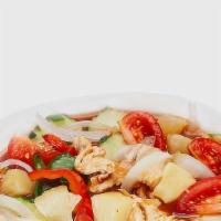 Preaw Warn · Pineapple, cucumber, tomatoes, green peppers and onions, stir-fried in a sweet and sour sauce.