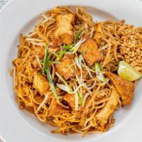 Pad Thai Brown · Gluten free. Rice noodles stir fried with homemade sauce, egg, green onion, and bean sprouts...
