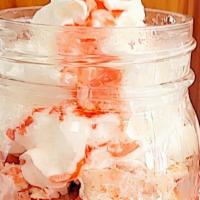 Strawberry Dream Jar · ELK STRAWBERRY DREAM CAKE IN A JAR
