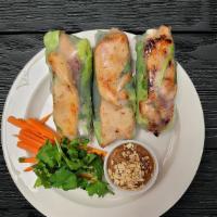 Fresh Spring Rolls (Chicken) · 3 Piece Fresh rice paper wrap with Chicken, lettuce, carrots, green onions, cilantro and sid...