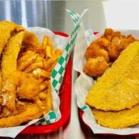 5 Medium Shrimps And 1 Fillet · comes with fries