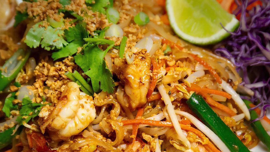 Pad Thai Noodle · Rice noodles stir-fried with selected meat, seafood or vegetables and tofu, egg, bean sprouts, peanuts, carrots, onions, homemade sauce.