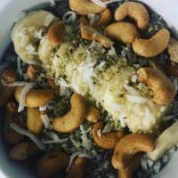 Coconut Cashew · cashews, bananas, coconut flakes, hemp seeds