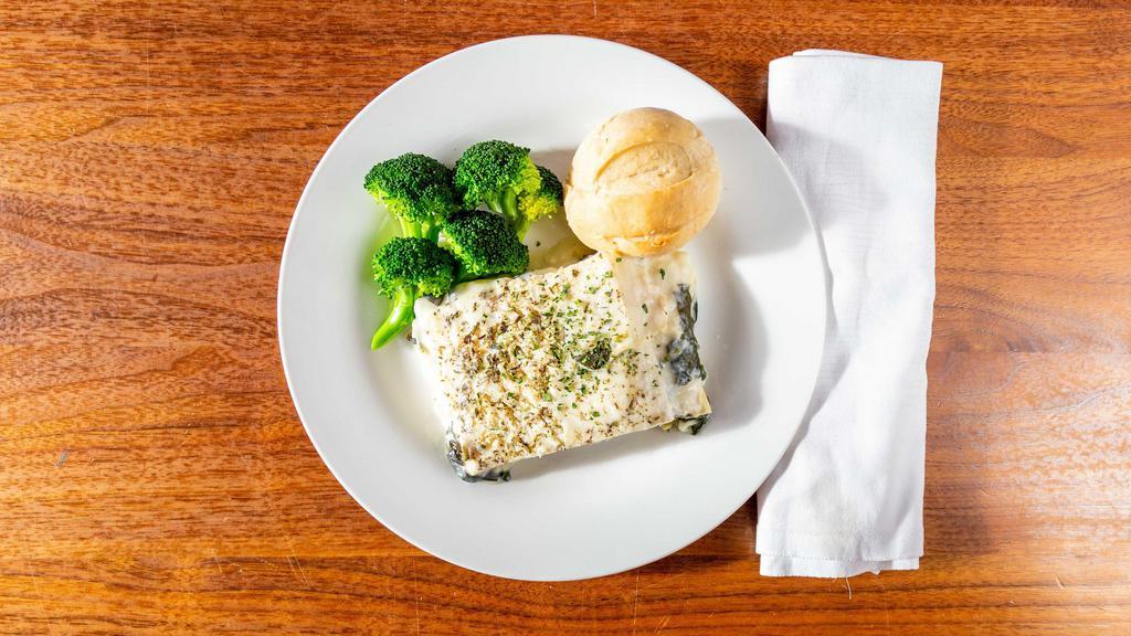 Spinach Lasagna Meal  · 1 Pound of our Hearty Spinach and Ricotta Bechemel Lasagna, Steamed Broccoli, and a Dinner Roll