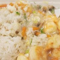 Shrimp With Lobster Sauce (Regular) · Carrot, pea pods, mushroom; creamy white sauce.