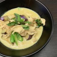 Gang Keaw Warn (Green Curry) · Green curry with eggplant, peas and bell pepper cooked in coconut milk.